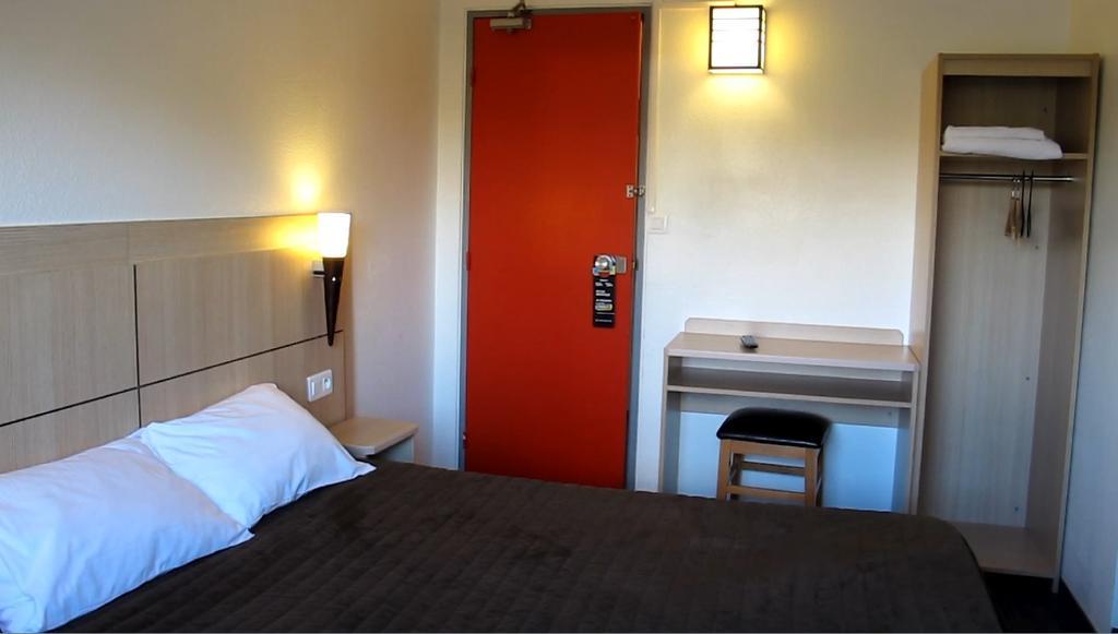Hotel Class'Eco Courcouronnes Екстер'єр фото