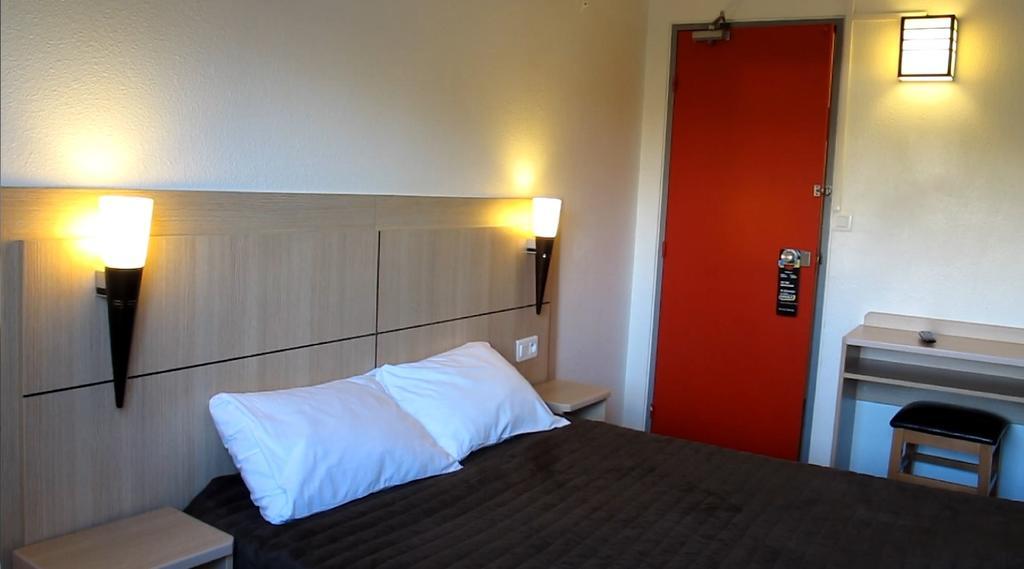 Hotel Class'Eco Courcouronnes Екстер'єр фото