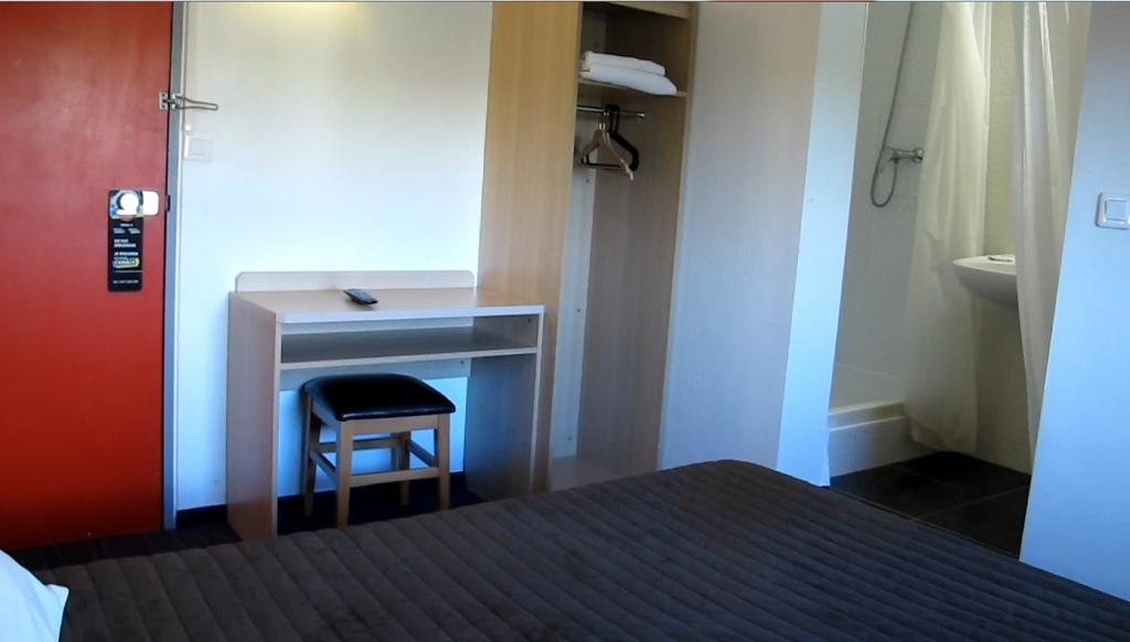 Hotel Class'Eco Courcouronnes Екстер'єр фото