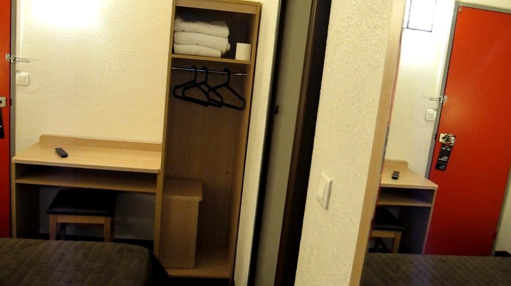 Hotel Class'Eco Courcouronnes Екстер'єр фото