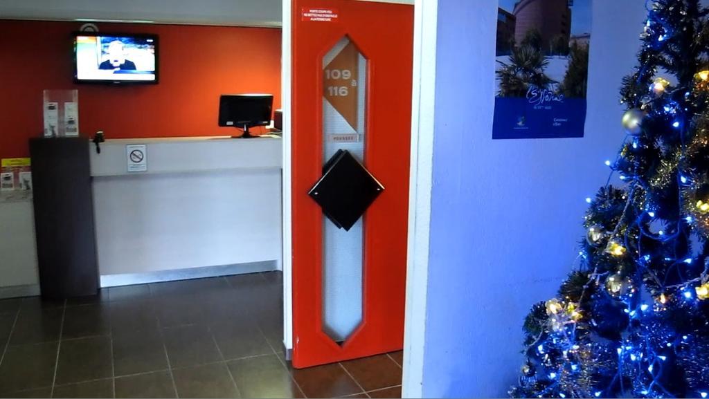 Hotel Class'Eco Courcouronnes Екстер'єр фото