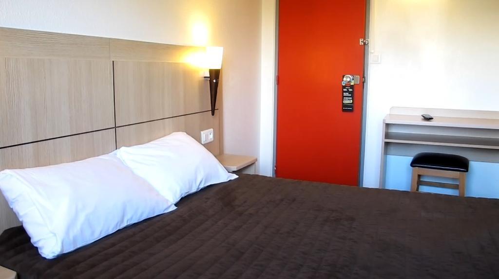 Hotel Class'Eco Courcouronnes Екстер'єр фото